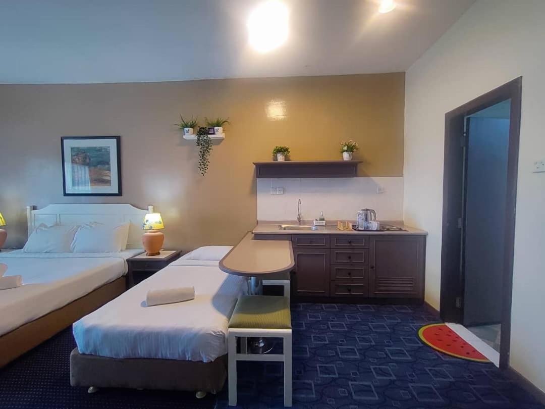 17 Jazz Sweet Beachfront Resort Танджунг-Бунга Экстерьер фото