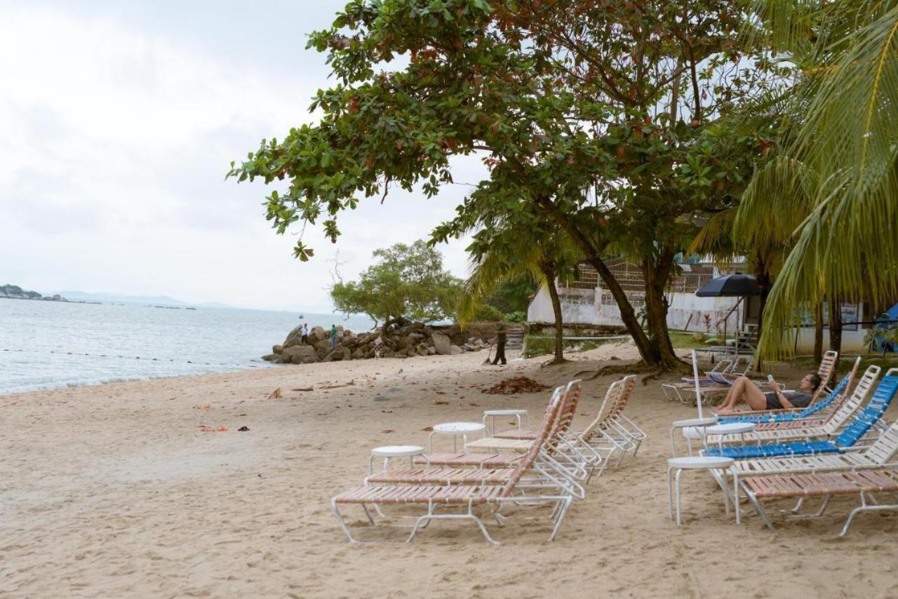 17 Jazz Sweet Beachfront Resort Танджунг-Бунга Экстерьер фото
